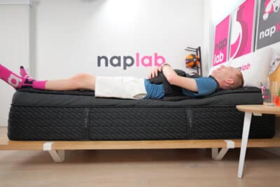 Helix Midnight Elite 2025 Edge Support Test Back Sleeping With Vest Helix Midnight Elite 2025 Edge Support Test Back Sleeping With Vest