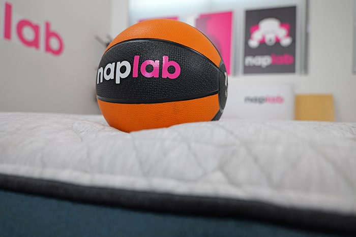 Helix Twilight Luxe Sinkage Demonstration