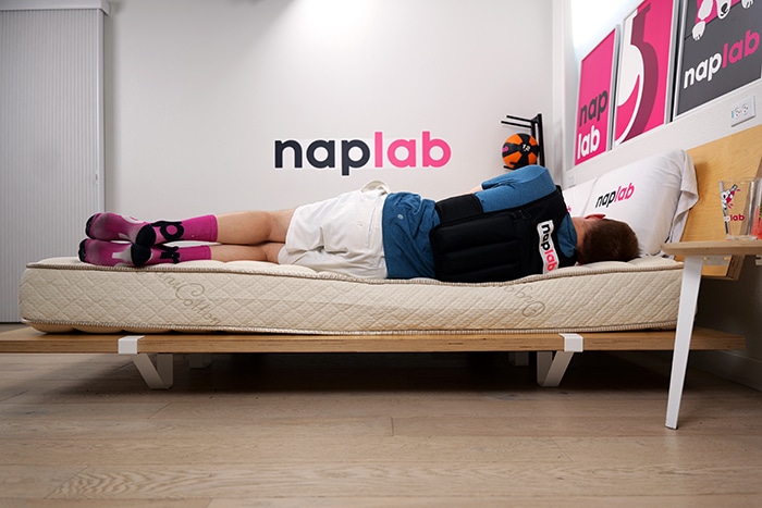 Sleep Ez Roma Latex Edge Support Test Side Sleeping With Vest