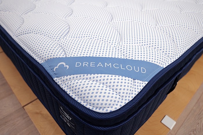 Dreamcloud Premier Hybrid Logo