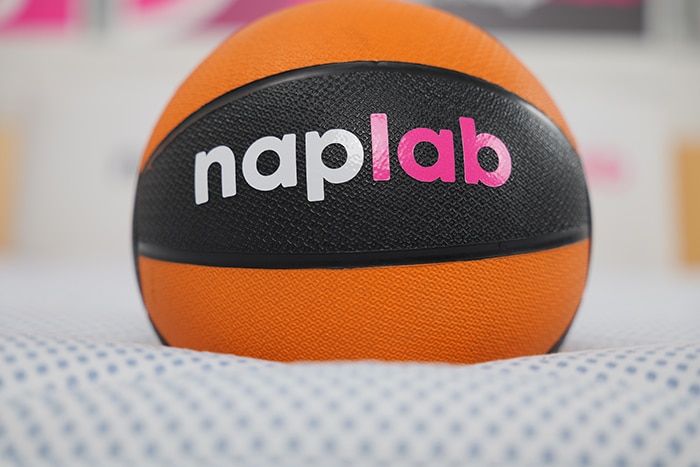 Dreamcloud Premier Hybrid Sinkage Demonstration