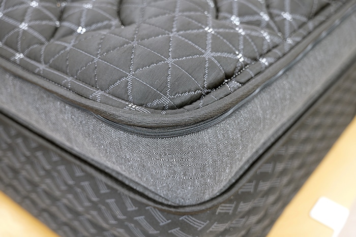 Helix Moonlight Elite Corner Close