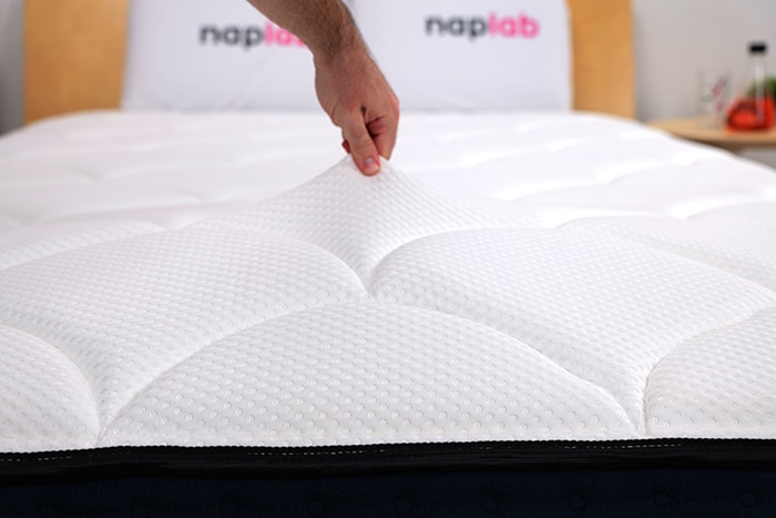 Dreamcloud Classic Cover