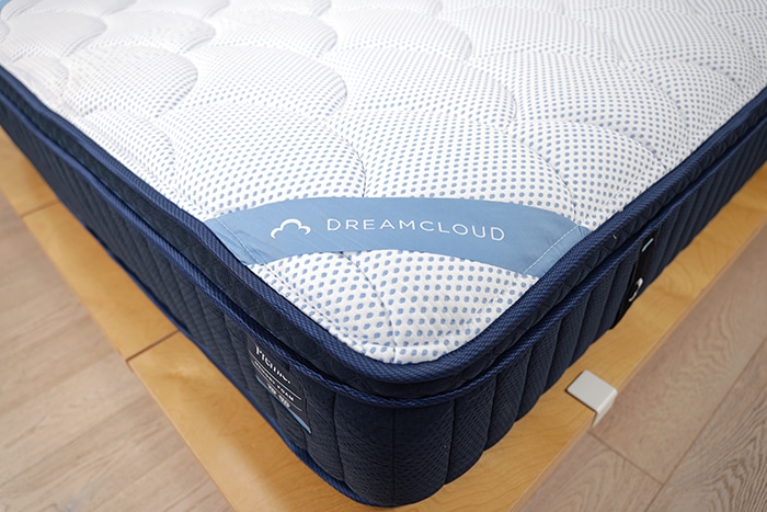 Dreamcloud Premier 2025 Corner