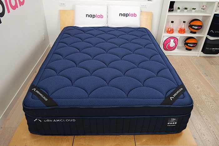 Dreamcloud Ultra Hybrid Front