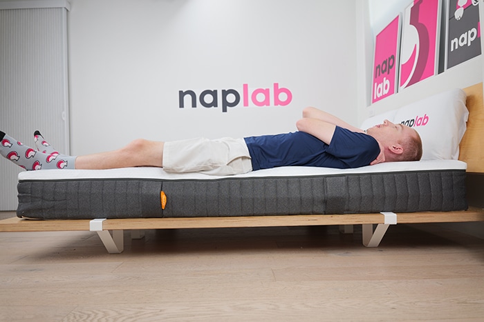 Emma Original Lite Thermo Edge Support Test Back Sleeping