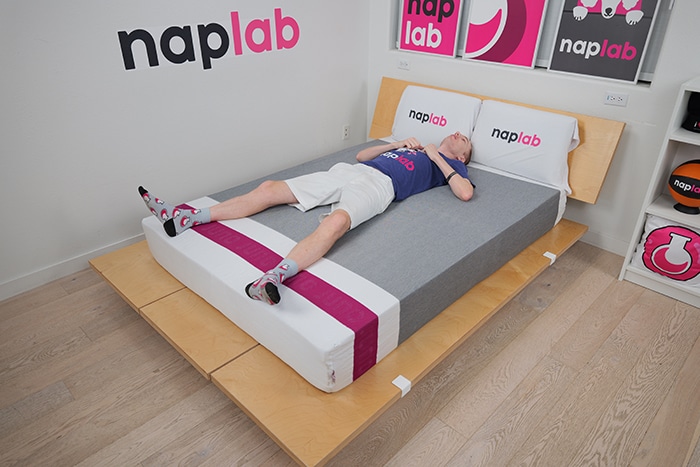 Juno Hybrid Back Slepeing