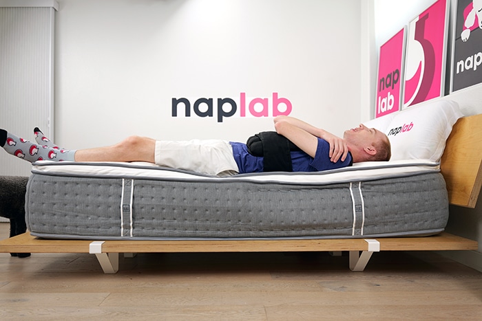 Lull Luxe Premium Hybrid Edge Support Test Back Sleeping With Vest Lull Luxe Premium Hybrid Edge Support Test Back Sleeping With Vest