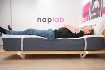 Sealy Icon Edge Support Test Back Sleeping With Vest Sealy Icon Edge Support Test Back Sleeping With Vest