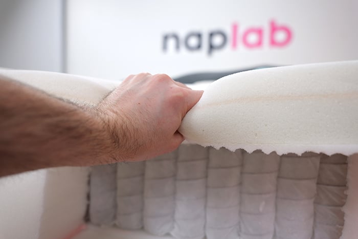 Tempurpedic Supreme Hybrid Squeezing Memory Foam