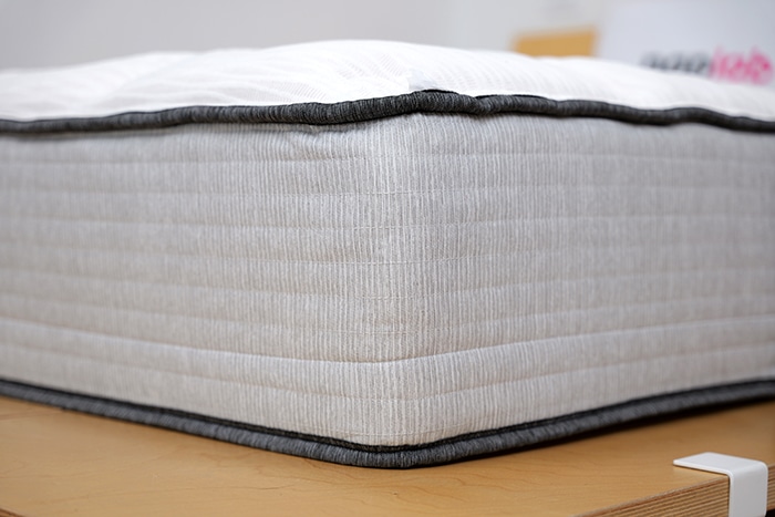 Beautyrest BR800 Corner