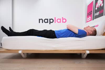 Napqueen Edge Support Back Sleeping