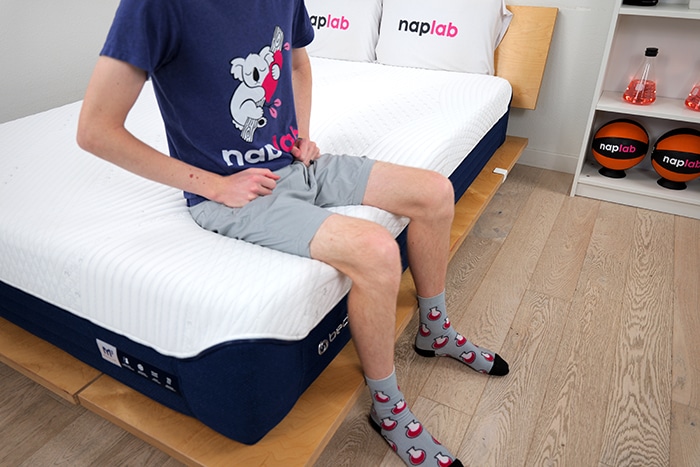 Bedgear M Performance Edge Sitting