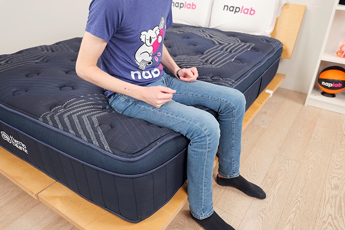 Brooklyn Bedding Thermobalance Edge Sitting