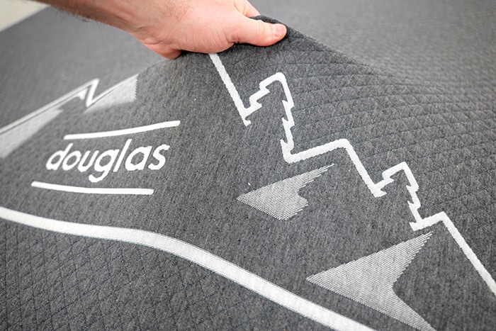 Douglas Original Hybrid Cover Close
