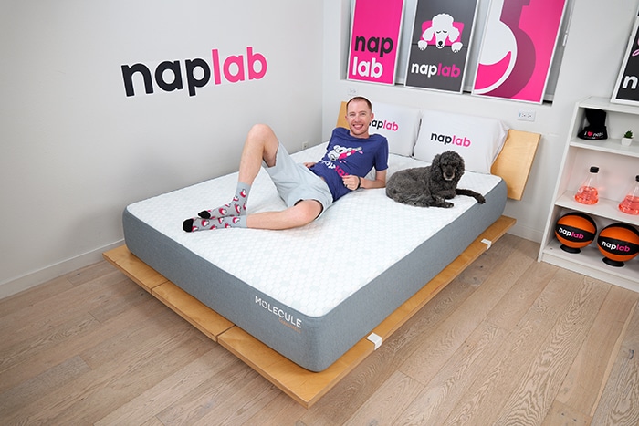 Molecule Copperwell Relaxing