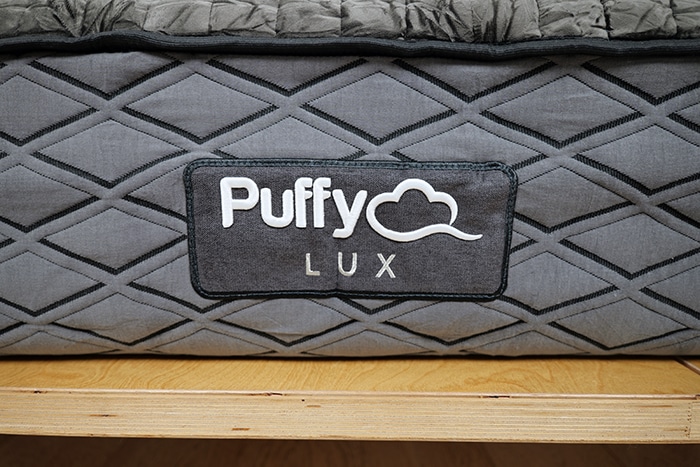 Puffy Lux Hybrid Logo
